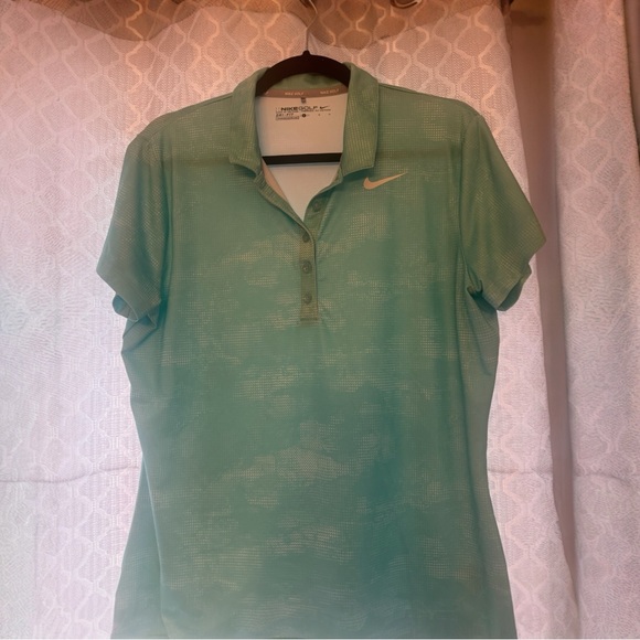 Nike Women's Large Light Green Polo Golf shirt - Picture 3 of 6